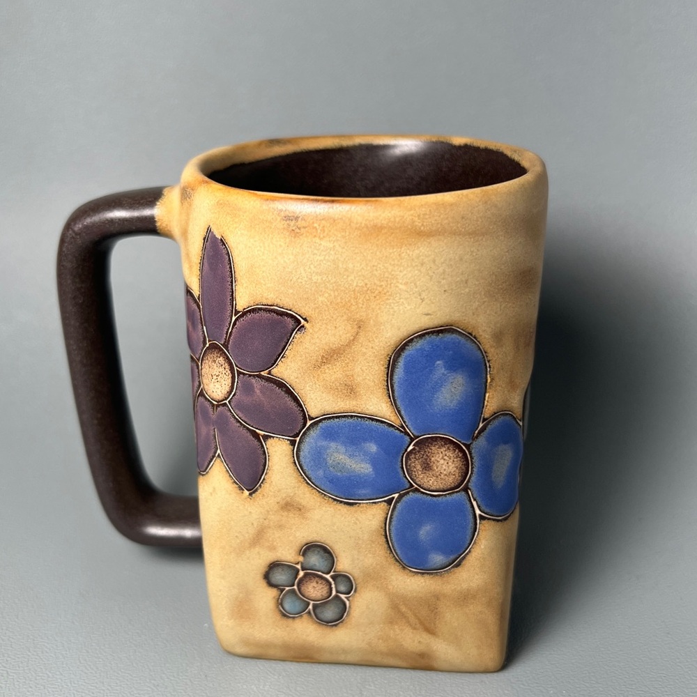 Mara Stoneware Floral Mug